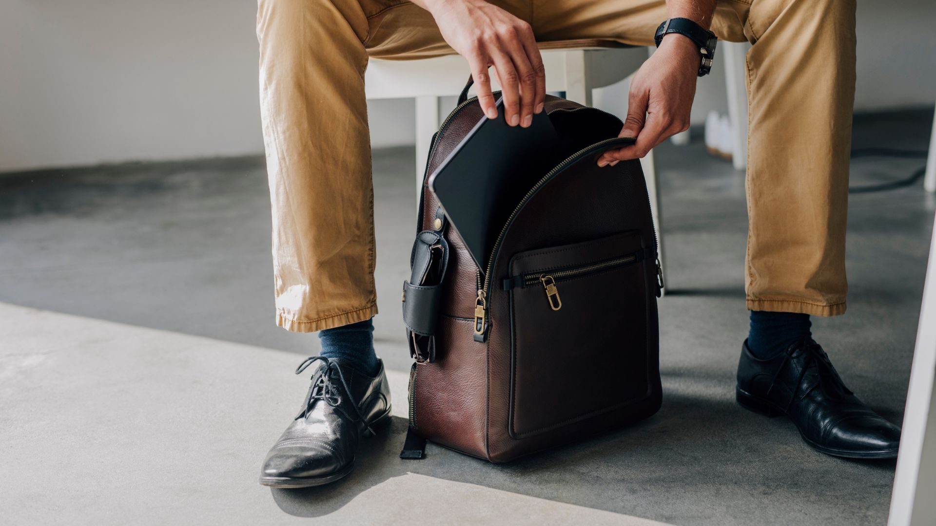 dhgate louis vuitton backpack Palm Springs Dhgate Lv Backpack The Louis Vuitton Palm Springs Backpack:  Sizes Styles Academy