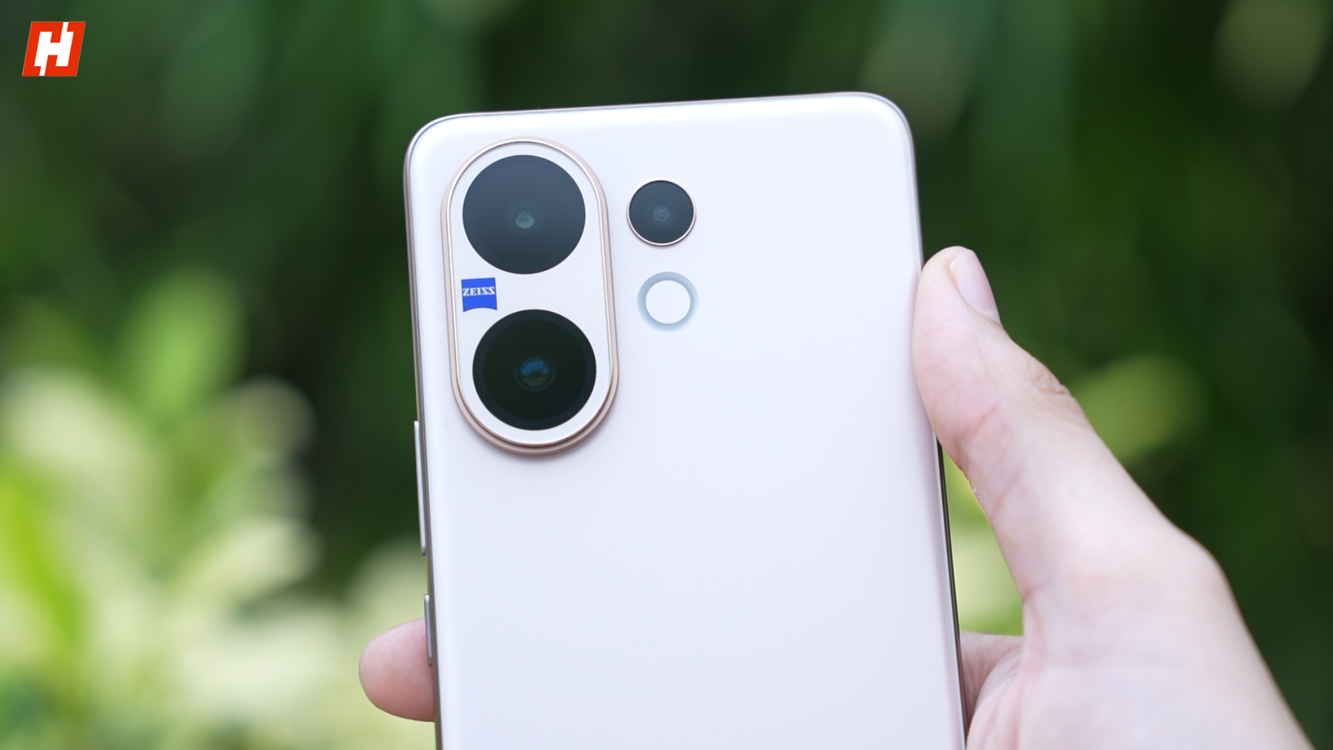 Vivo V60